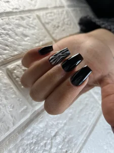 نمونه کار هنرجوی دوره آموزش کاشت ناخن در اصفهان